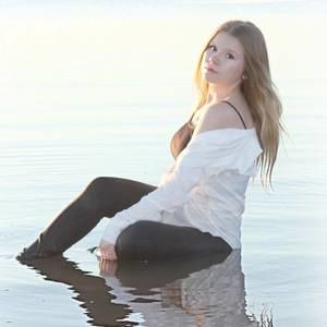 Meet your Posher, Catherine